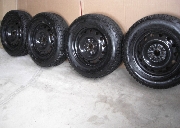 Firestone 雪胎九成五新 215 60 R16