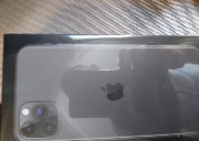 全新未開封iphone 11pro max256 gb  colour grey