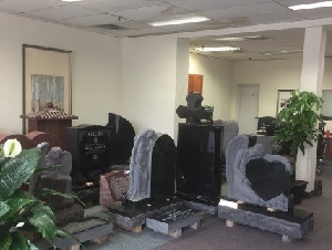 永安石碑，Monument Factory Outlet