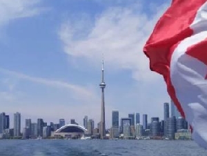 
                崩溃！中国留学生妹子在加拼搏10年，工签只差10天到期
            