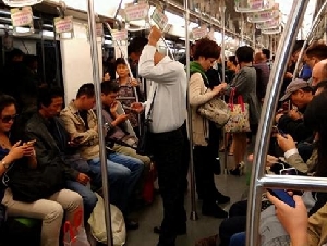 假如中国人口从14亿减到7亿 会发生怎样的变化