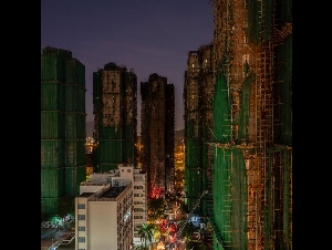 潜在腐败和监管疏漏：香港宏福苑大火因何而起？