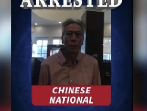 
                30年美国梦破灭 中国老人在美"隐身半生"终被遣返
            