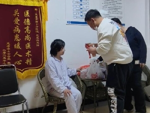 残障女硕士“被收留”案：男方不予起诉引发众怒