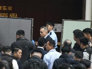 香港23岁女警察警署内自杀身亡 原因曝光