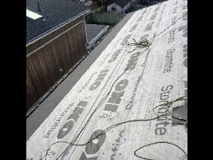 长荣屋顶 诚信专业 实惠价格保障 平顶/斜顶/水槽/铝片/保温棉/冬季屋顶铲雪