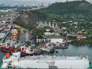 
                中国公民入境巴拿马遭扣留 中使馆提醒公民注意
            