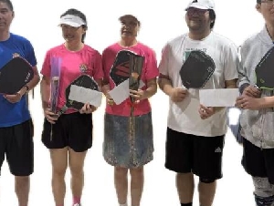 
                士嘉堡picktopia举行Pickleball fun 匹克球高手对抗赛
            