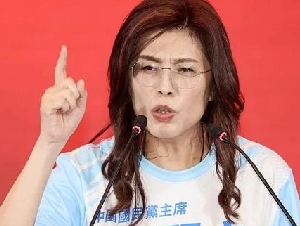 郑丽文接受《时代》专访:避免没人承受得起的战争
