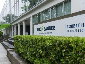 
                加拿大知名商学院全球排名垫底！MBA毕业生近半找不到工作
            